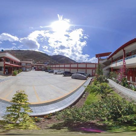 Hotel El Vuelo Del Condor Tarma Exteriör bild
