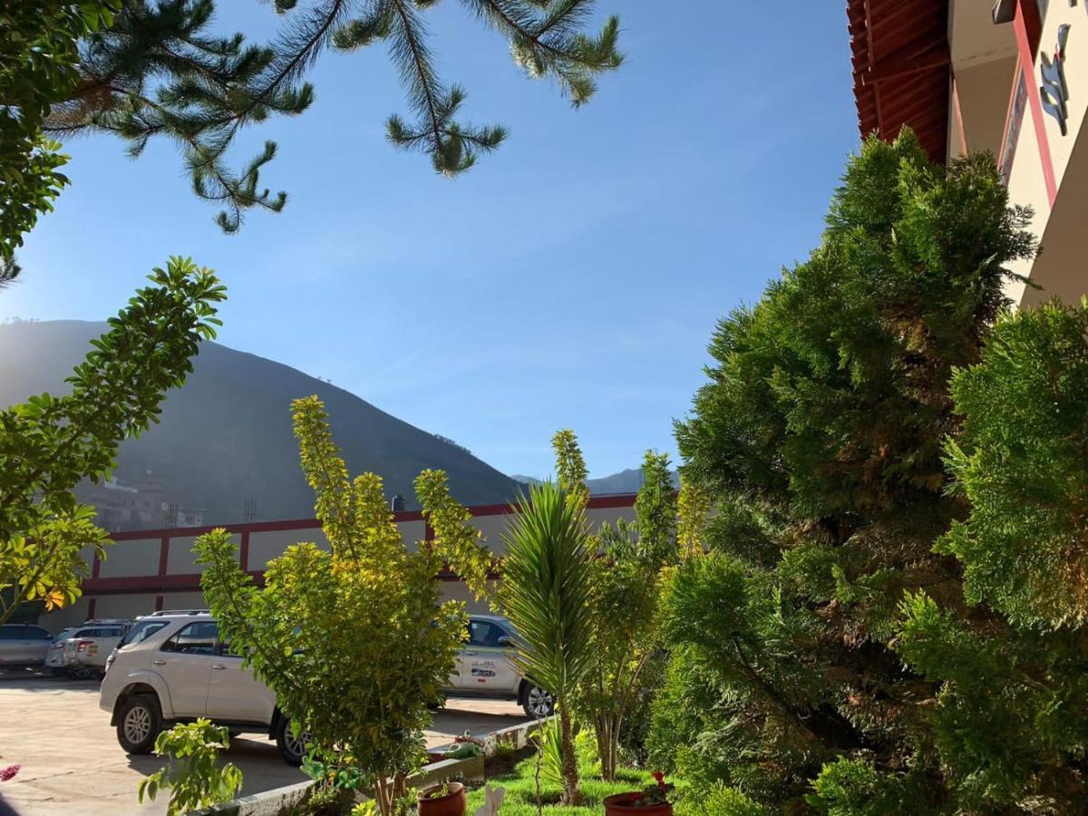 Hotel El Vuelo Del Condor Tarma Exteriör bild
